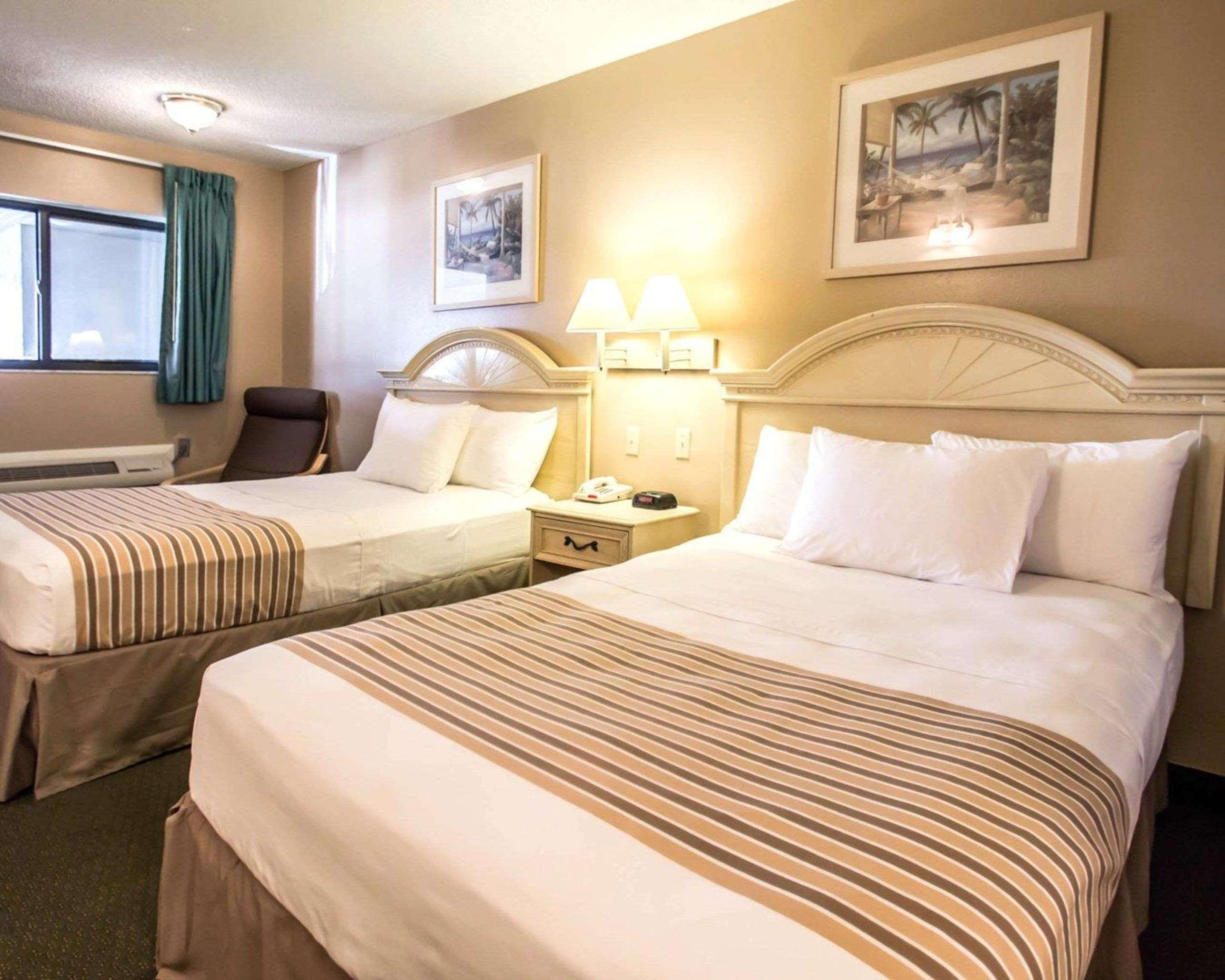 Rodeway Inn Forest City Eksteriør bilde